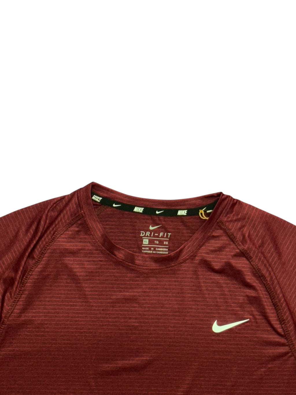 Nike Sports | Crew neck | Maroon
